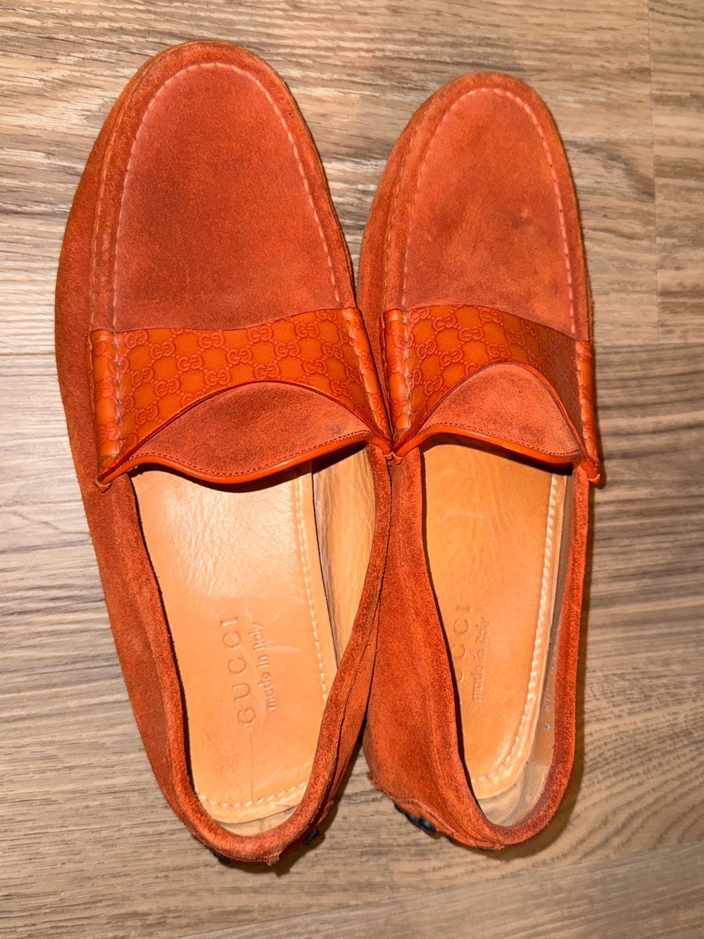 VINTAGE Gucci Orange Suede Men’s Slip-On Loafers with Monogram Strap